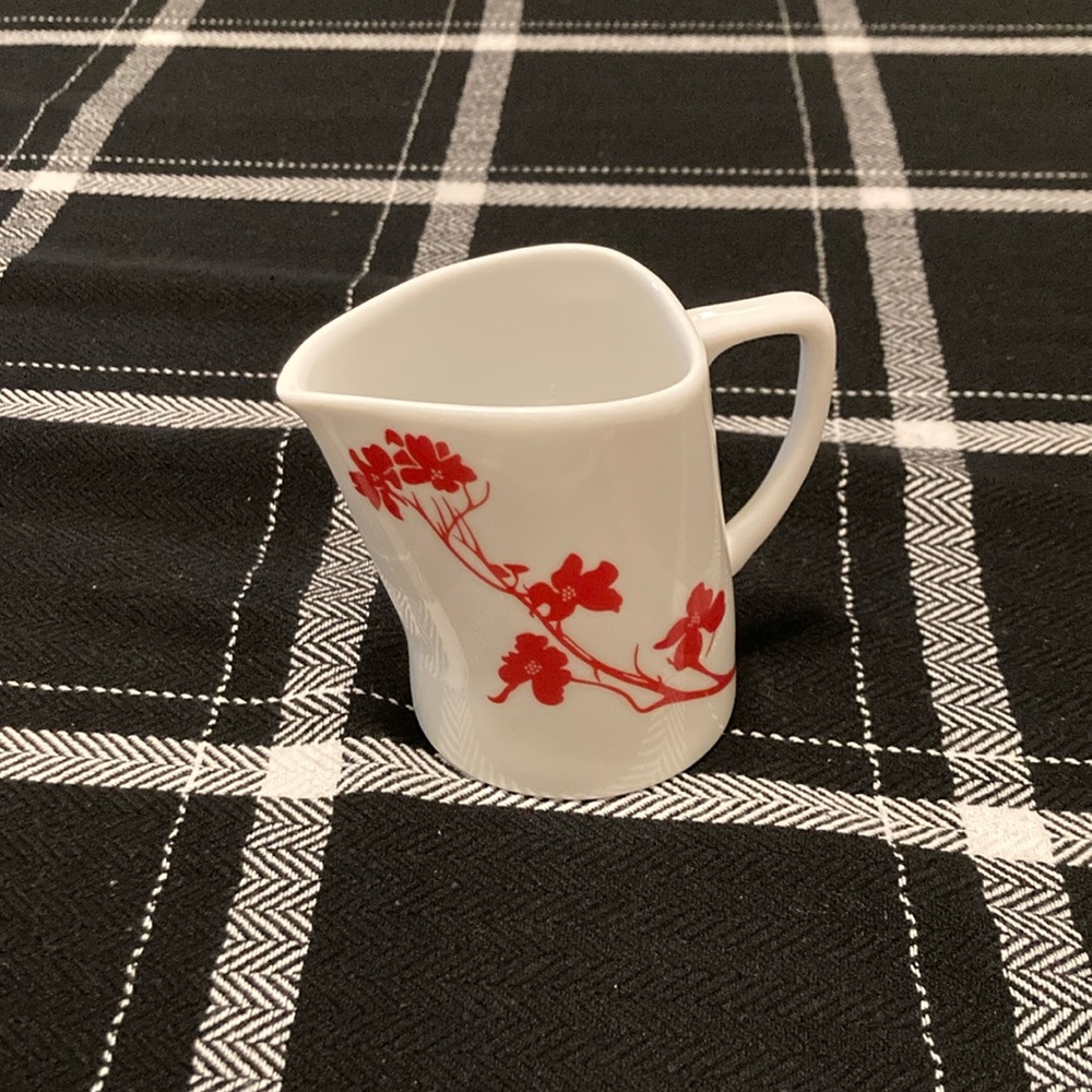 HOST PICK😀 Red Floral Creamer and Sugar Set - Picture 3 of 5